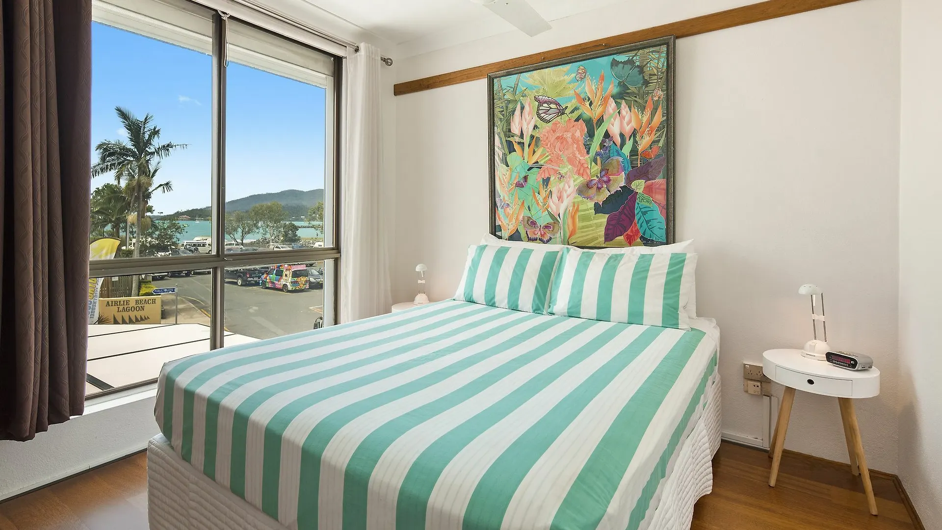 Montipora On The Waterfront Daire Airlie Beach